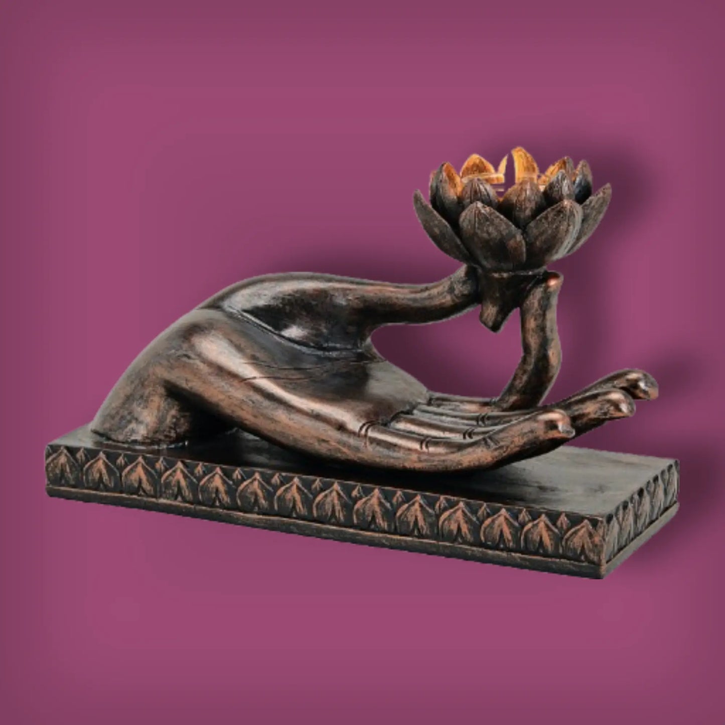 Buddha Hand mit Teelichthalter